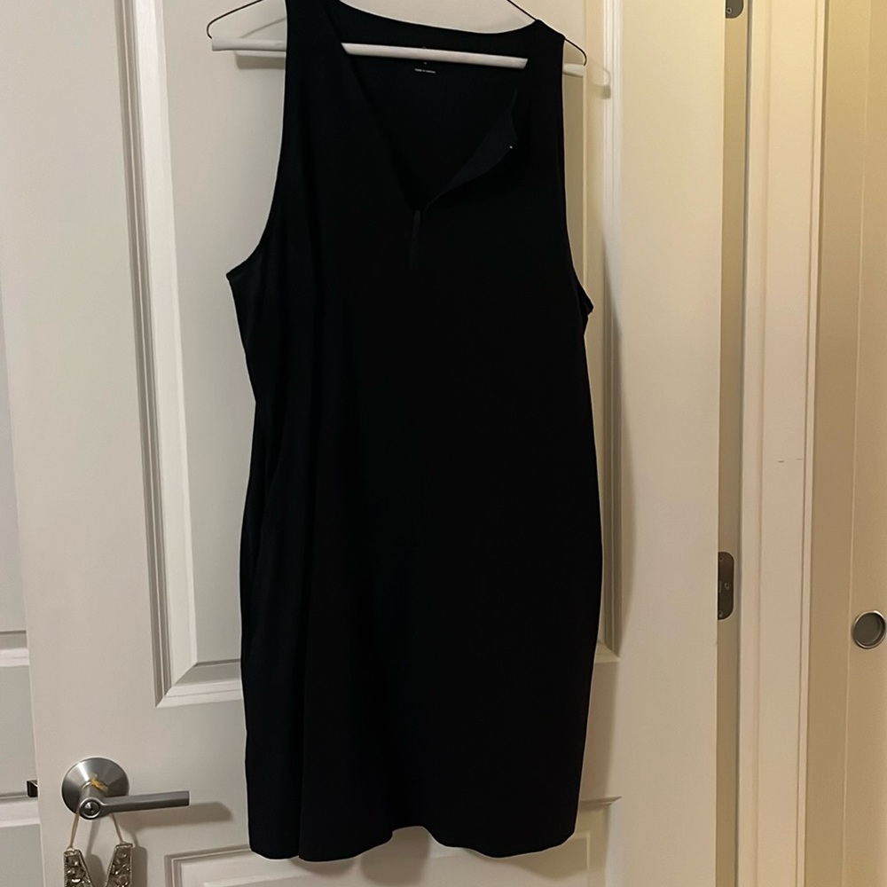 Lou and Grey athletic dress